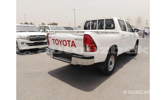 Buy Import Toyota Hilux White Car in Import - Dubai in Andijon Buy Import Toyota Hilux White Car in Import - Dubai in Andijon