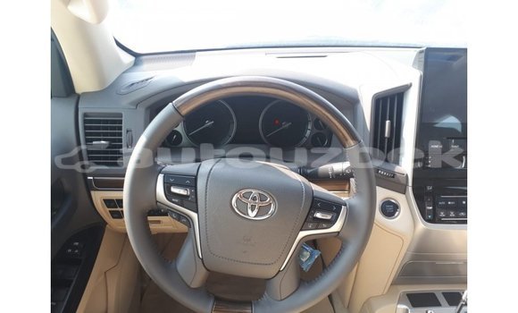 Buy Import Toyota Land Cruiser Other Car in Import - Dubai in Andijon Buy Import Toyota Land Cruiser Other Car in Import - Dubai in Andijon