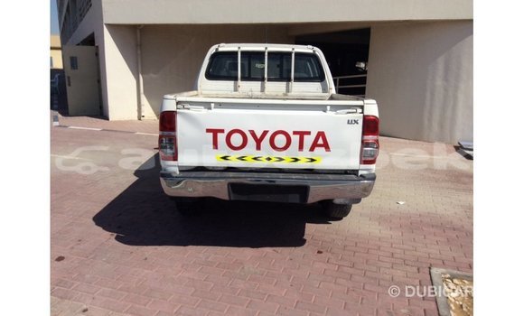 Buy Import Toyota Hilux White Car in Import - Dubai in Andijon Buy Import Toyota Hilux White Car in Import - Dubai in Andijon