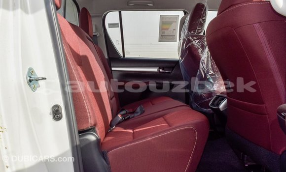 Buy Import Toyota Hilux White Car in Import - Dubai in Andijon Buy Import Toyota Hilux White Car in Import - Dubai in Andijon