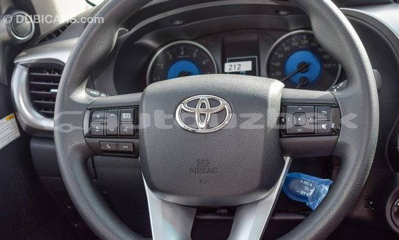 Buy Import Toyota Hilux White Car in Import - Dubai in Andijon Buy Import Toyota Hilux White Car in Import - Dubai in Andijon