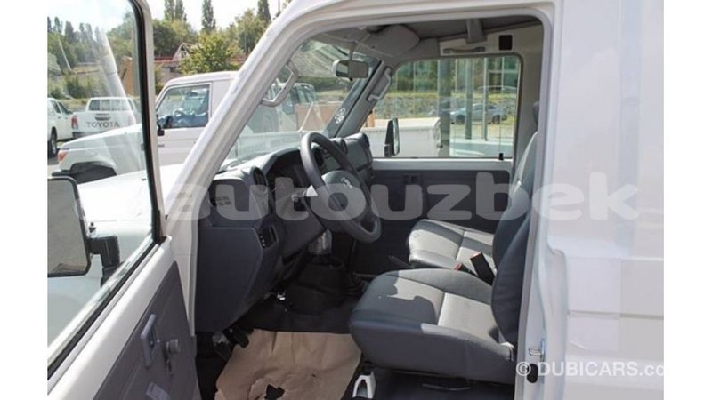 Big with watermark toyota land cruiser andijon import dubai 2156