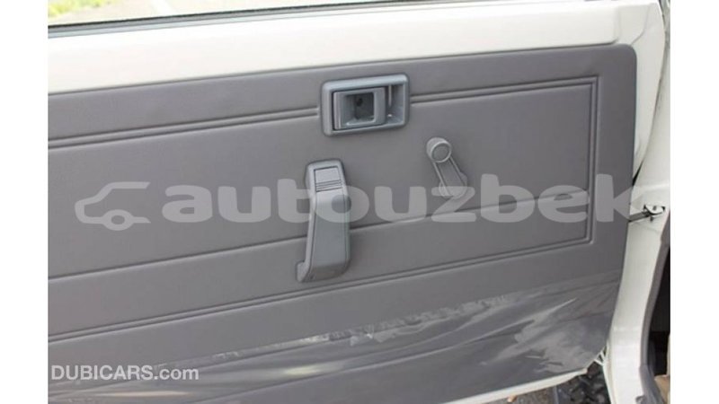 Big with watermark toyota land cruiser andijon import dubai 2156