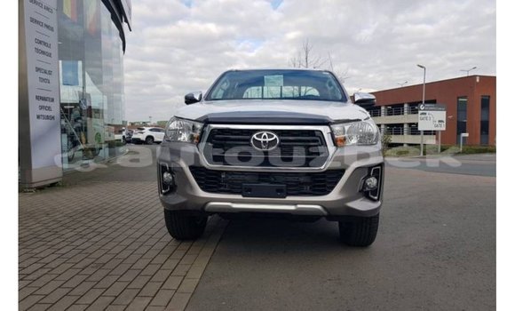 Buy Import Toyota Hilux Brown Car in Import - Dubai in Andijon Buy Import Toyota Hilux Brown Car in Import - Dubai in Andijon