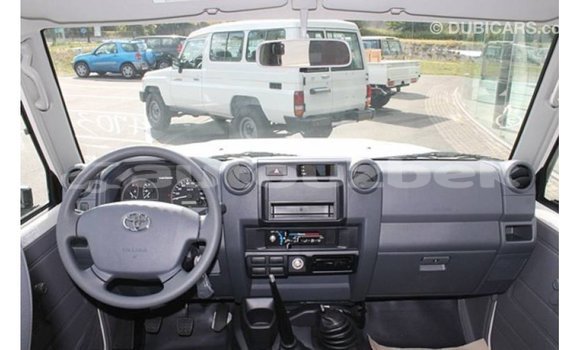 Buy Import Toyota Land Cruiser White Car in Import - Dubai in Andijon Buy Import Toyota Land Cruiser White Car in Import - Dubai in Andijon