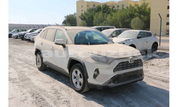Buy Import Toyota 4Runner White Car in Import - Dubai in Andijon Buy Import Toyota 4Runner White Car in Import - Dubai in Andijon