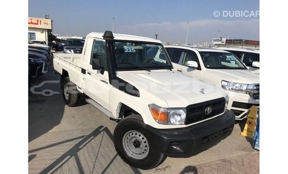 Buy Import Toyota Land Cruiser White Car in Import - Dubai in Andijon Buy Import Toyota Land Cruiser White Car in Import - Dubai in Andijon