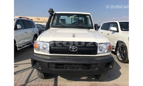 Buy Import Toyota Land Cruiser White Car in Import - Dubai in Andijon Buy Import Toyota Land Cruiser White Car in Import - Dubai in Andijon