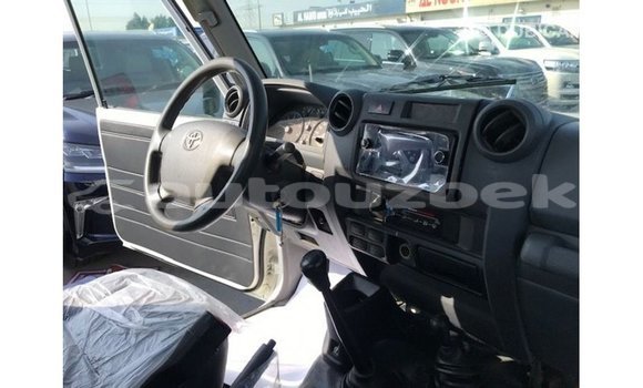 Buy Import Toyota Land Cruiser White Car in Import - Dubai in Andijon Buy Import Toyota Land Cruiser White Car in Import - Dubai in Andijon
