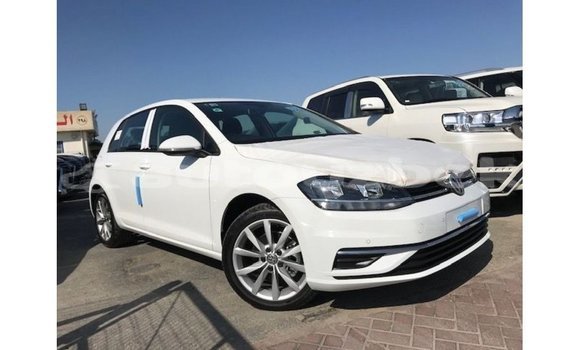 Buy Import Volkswagen Golf White Car in Import - Dubai in Andijon