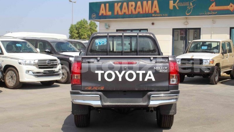 Big with watermark toyota hilux andijon import dubai 2209