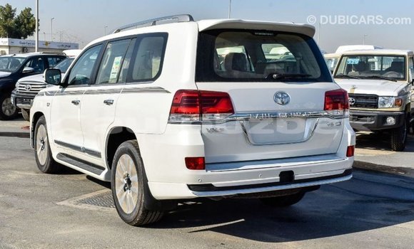 Buy Import Toyota Land Cruiser White Car in Import - Dubai in Andijon Buy Import Toyota Land Cruiser White Car in Import - Dubai in Andijon