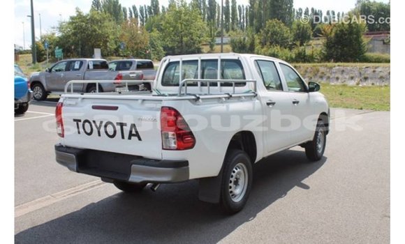 Buy Import Toyota Hilux White Car in Import - Dubai in Andijon Buy Import Toyota Hilux White Car in Import - Dubai in Andijon