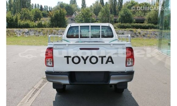 Buy Import Toyota Hilux White Car in Import - Dubai in Andijon Buy Import Toyota Hilux White Car in Import - Dubai in Andijon