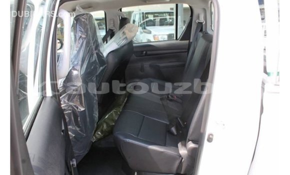 Buy Import Toyota Hilux White Car in Import - Dubai in Andijon Buy Import Toyota Hilux White Car in Import - Dubai in Andijon