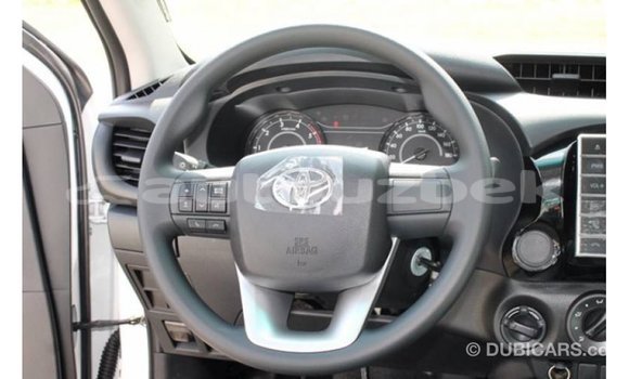 Buy Import Toyota Hilux White Car in Import - Dubai in Andijon Buy Import Toyota Hilux White Car in Import - Dubai in Andijon