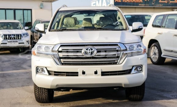 Buy Import Toyota Land Cruiser White Car in Import - Dubai in Andijon Buy Import Toyota Land Cruiser White Car in Import - Dubai in Andijon