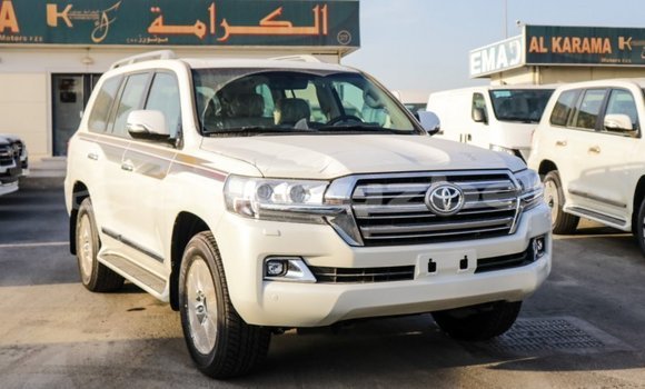 Buy Import Toyota Land Cruiser White Car in Import - Dubai in Andijon Buy Import Toyota Land Cruiser White Car in Import - Dubai in Andijon