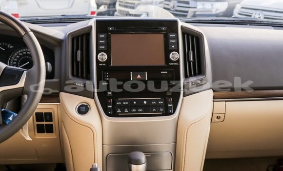 Buy Import Toyota Land Cruiser White Car in Import - Dubai in Andijon Buy Import Toyota Land Cruiser White Car in Import - Dubai in Andijon