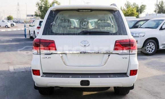 Buy Import Toyota Land Cruiser White Car in Import - Dubai in Andijon Buy Import Toyota Land Cruiser White Car in Import - Dubai in Andijon