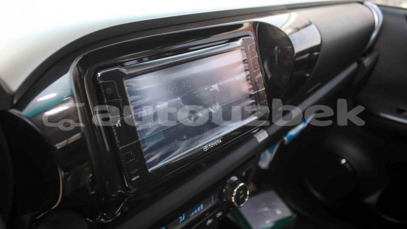 Big with watermark toyota hilux andijon import dubai 2230