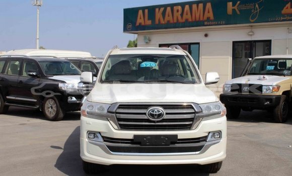 Buy Import Toyota Land Cruiser White Car in Import - Dubai in Andijon Buy Import Toyota Land Cruiser White Car in Import - Dubai in Andijon