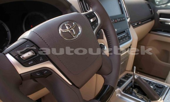 Buy Import Toyota Land Cruiser White Car in Import - Dubai in Andijon Buy Import Toyota Land Cruiser White Car in Import - Dubai in Andijon