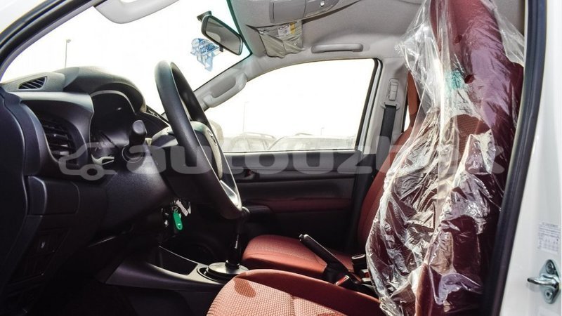 Big with watermark toyota hilux andijon import dubai 2236