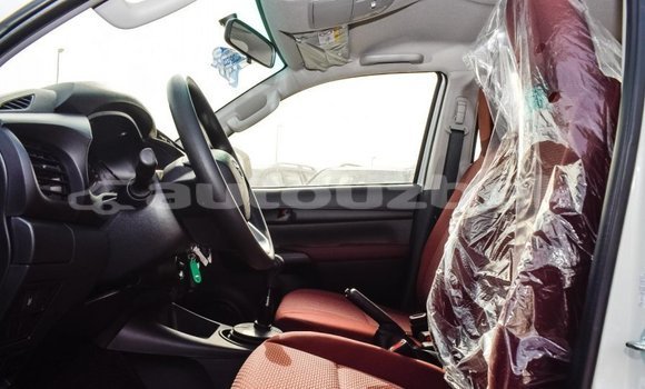 Buy Import Toyota Hilux White Car in Import - Dubai in Andijon Buy Import Toyota Hilux White Car in Import - Dubai in Andijon