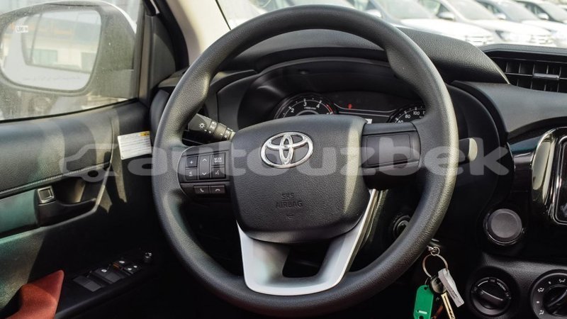 Big with watermark toyota hilux andijon import dubai 2236