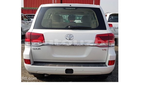 Buy Import Toyota Land Cruiser White Car in Import - Dubai in Andijon Buy Import Toyota Land Cruiser White Car in Import - Dubai in Andijon