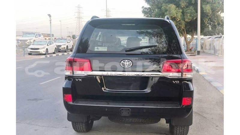 Big with watermark toyota land cruiser andijon import dubai 2248