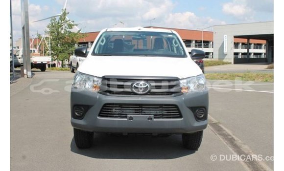 Buy Import Toyota Hilux White Car in Import - Dubai in Andijon Buy Import Toyota Hilux White Car in Import - Dubai in Andijon