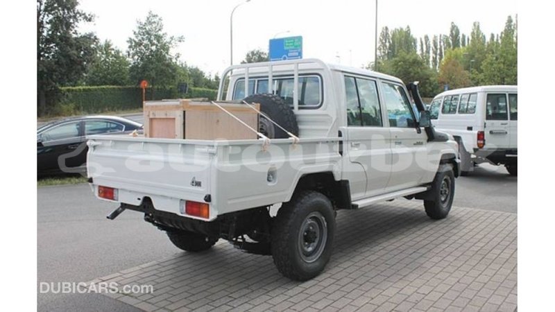 Big with watermark toyota land cruiser andijon import dubai 2260