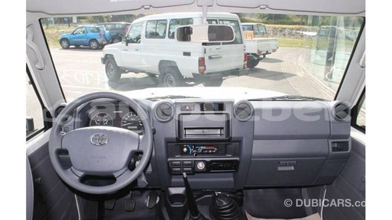 Big with watermark toyota land cruiser andijon import dubai 2260