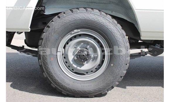 Buy Import Toyota Land Cruiser White Car in Import - Dubai in Andijon Buy Import Toyota Land Cruiser White Car in Import - Dubai in Andijon