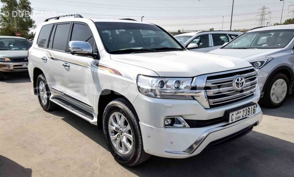 Buy Import Toyota Land Cruiser White Car in Import - Dubai in Andijon Buy Import Toyota Land Cruiser White Car in Import - Dubai in Andijon