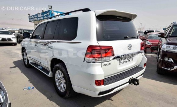 Buy Import Toyota Land Cruiser White Car in Import - Dubai in Andijon Buy Import Toyota Land Cruiser White Car in Import - Dubai in Andijon