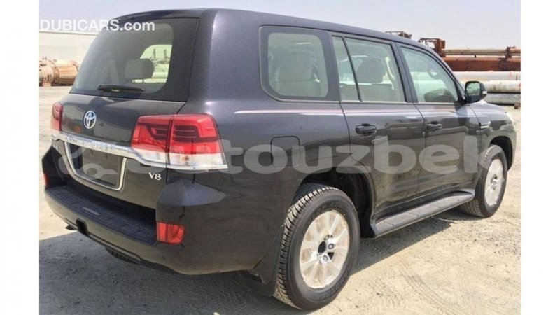 Big with watermark toyota land cruiser andijon import dubai 2279