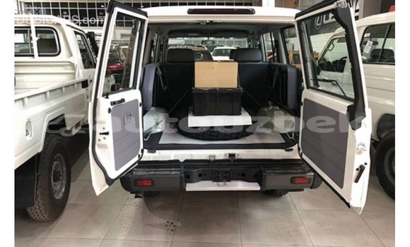 Buy Import Toyota Land Cruiser White Car in Import - Dubai in Andijon Buy Import Toyota Land Cruiser White Car in Import - Dubai in Andijon