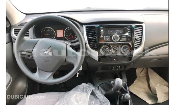 Buy Import Mitsubishi L200 Brown Car in Import - Dubai in Andijon Buy Import Mitsubishi L200 Brown Car in Import - Dubai in Andijon