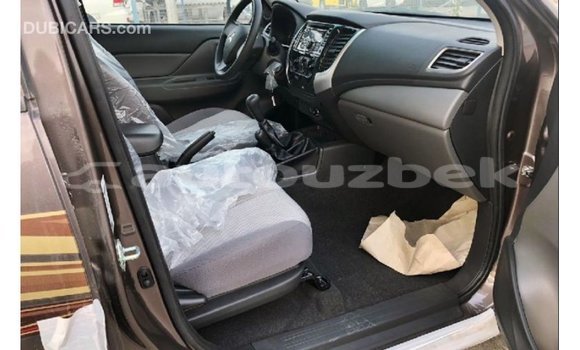 Buy Import Mitsubishi L200 Brown Car in Import - Dubai in Andijon Buy Import Mitsubishi L200 Brown Car in Import - Dubai in Andijon