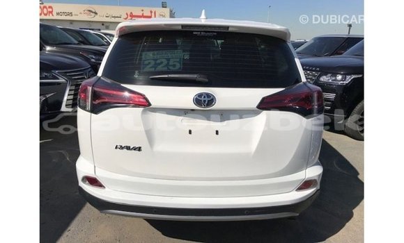 Buy Import Toyota 4Runner White Car in Import - Dubai in Andijon Buy Import Toyota 4Runner White Car in Import - Dubai in Andijon