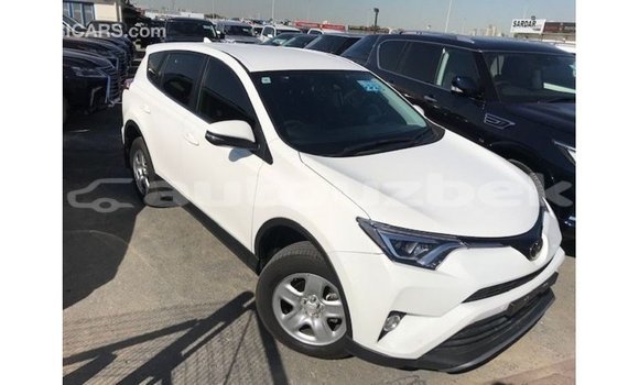 Buy Import Toyota 4Runner White Car in Import - Dubai in Andijon Buy Import Toyota 4Runner White Car in Import - Dubai in Andijon