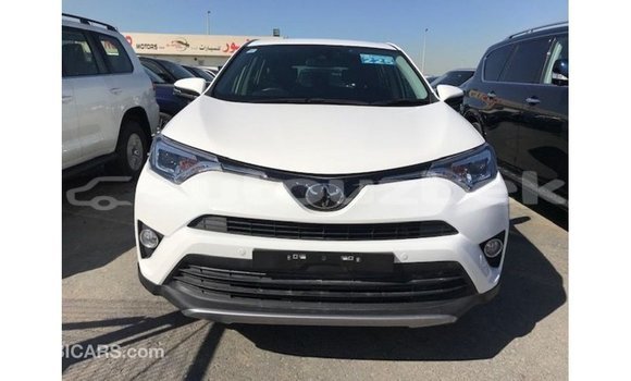 Buy Import Toyota 4Runner White Car in Import - Dubai in Andijon Buy Import Toyota 4Runner White Car in Import - Dubai in Andijon