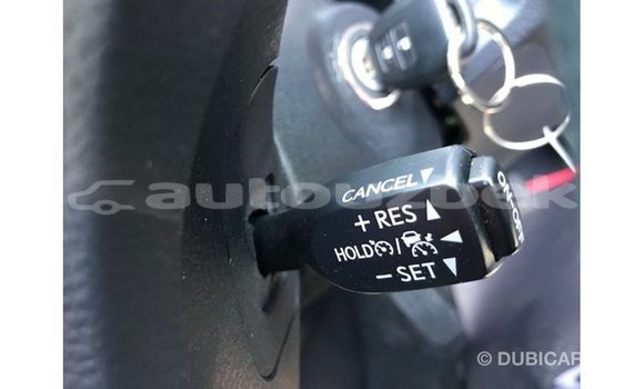 Buy Import Toyota 4Runner White Car in Import - Dubai in Andijon Buy Import Toyota 4Runner White Car in Import - Dubai in Andijon