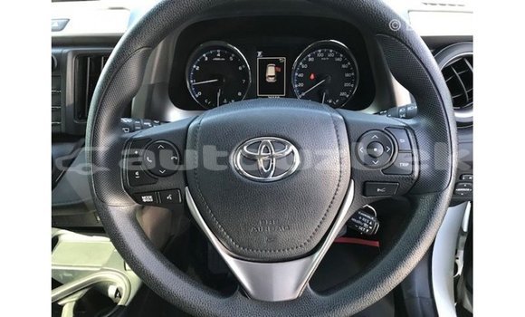 Buy Import Toyota 4Runner White Car in Import - Dubai in Andijon Buy Import Toyota 4Runner White Car in Import - Dubai in Andijon