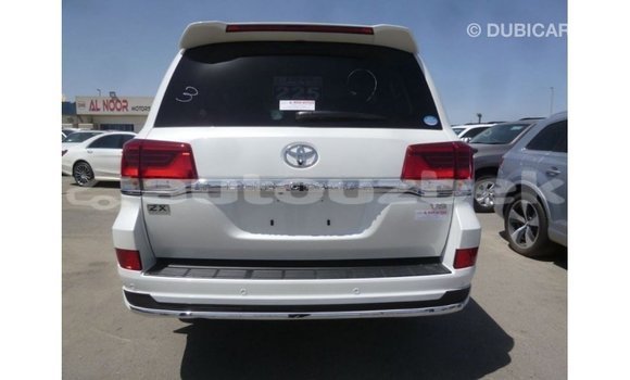 Buy Import Toyota Land Cruiser White Car in Import - Dubai in Andijon Buy Import Toyota Land Cruiser White Car in Import - Dubai in Andijon