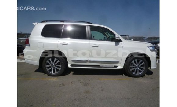 Buy Import Toyota Land Cruiser White Car in Import - Dubai in Andijon Buy Import Toyota Land Cruiser White Car in Import - Dubai in Andijon