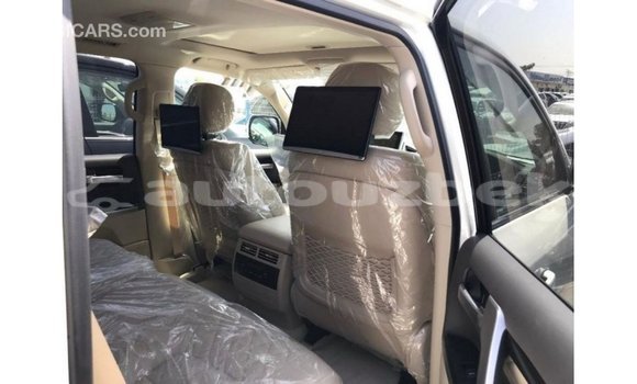 Buy Import Toyota Land Cruiser White Car in Import - Dubai in Andijon Buy Import Toyota Land Cruiser White Car in Import - Dubai in Andijon